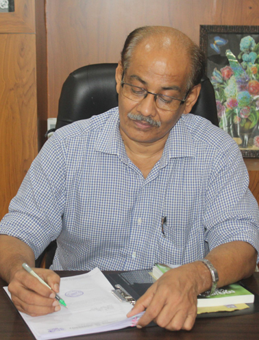  Dr. Aravindan M